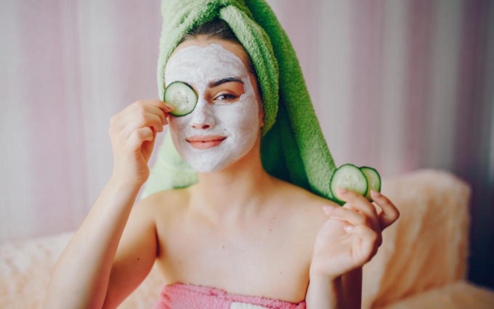 Minimal lab beakers with soft light